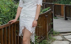 公交车掀开奶罩边躁狠狠躁漫画